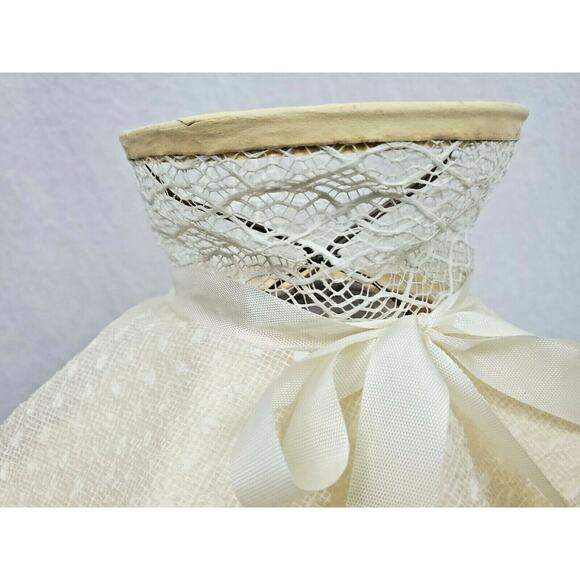 Vintage MCM Colonial Victorian Couple Figurine Porcelain Lamp Works Shade Japan - Picture 8 of 8